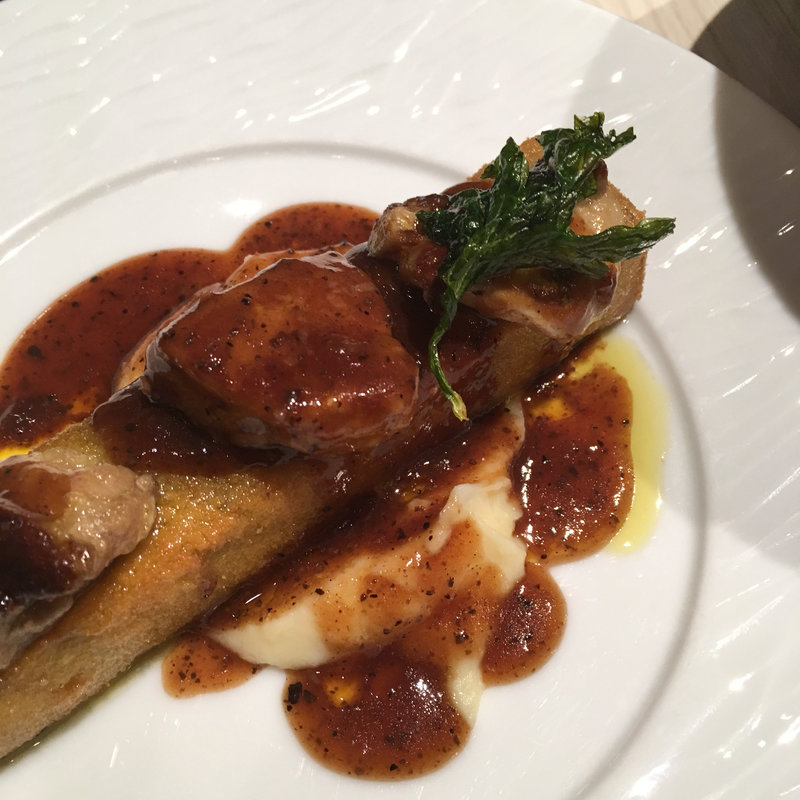 牛すじ肉のパネ(俺のフレンチ 博多)