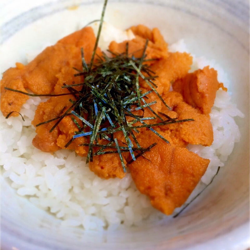 ウニ丼(博多漁家磯貝 しらすくじら 博多駅前店)