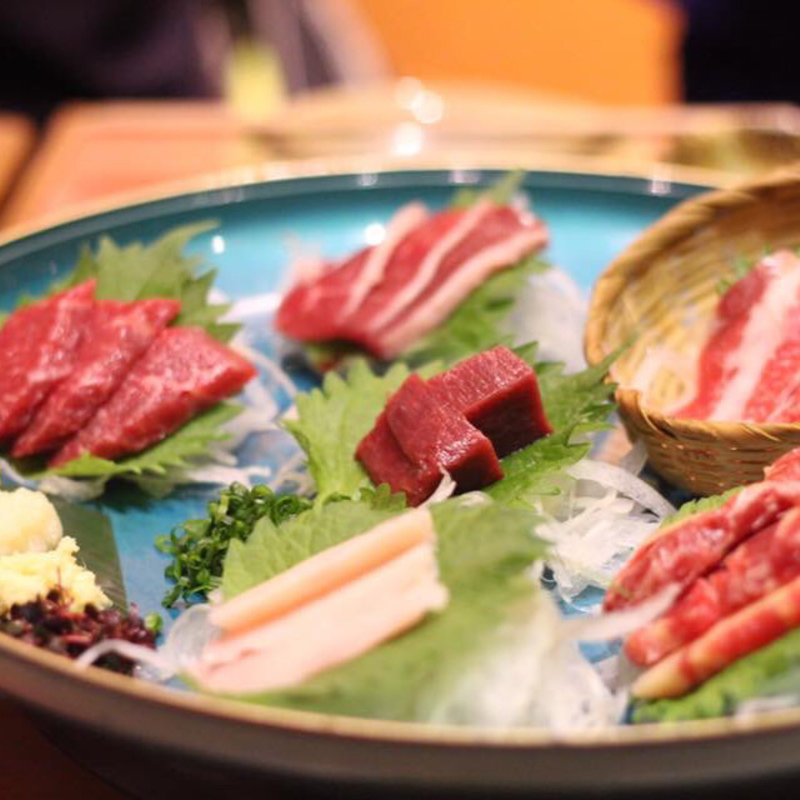 鮮馬刺し５点盛り合わせ(馬刺屋マサシ 浅草店 )