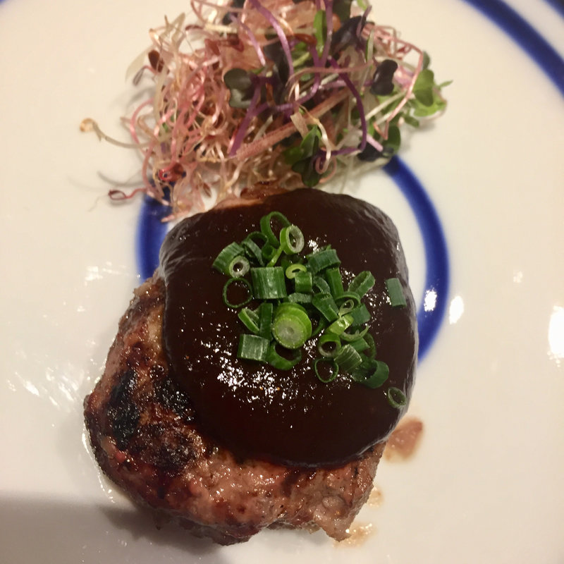 おつまみハンバーグ(千早清介 )