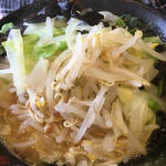 とんこつ醤油ラーメン 野菜4種もり