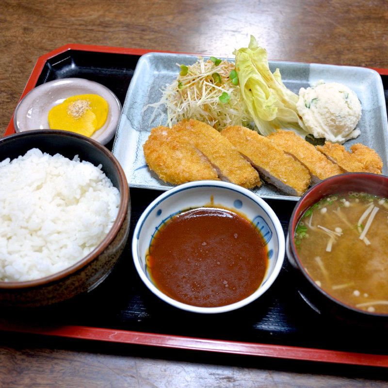 とんかつ定食(たちばな )