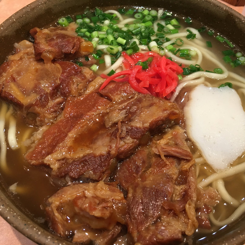 軟骨ソーキそば(そば処 琉風 （そばどころ りゅうふう）)