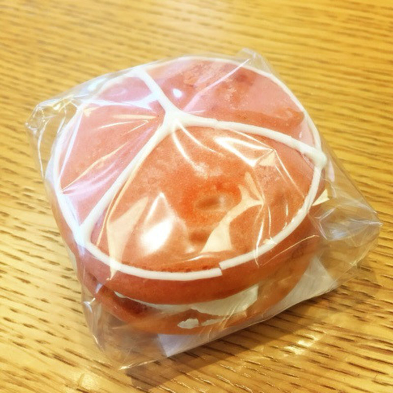 メルセデスベンツドーナツ(Mercedes me Tokyo / DOWNSTAIRS COFFEE)