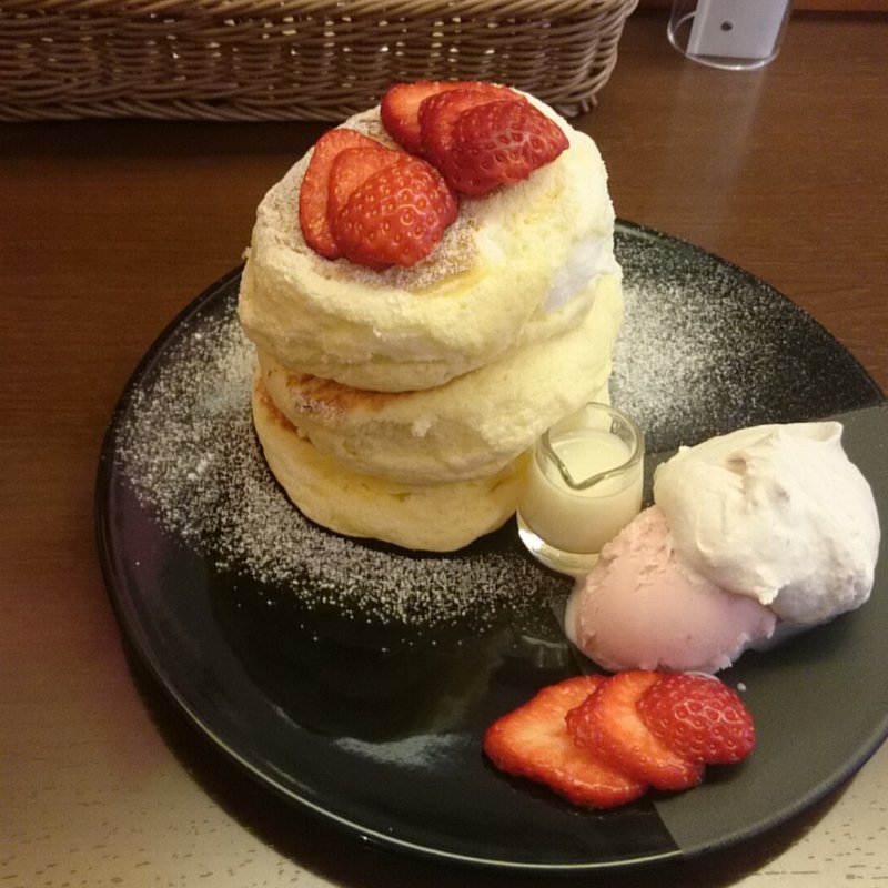 いちGO(いちごー)パンケーキ (茶香 （チャカ）)