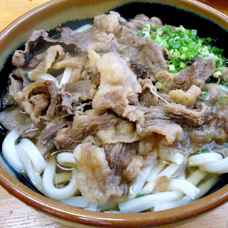 肉うどん(讃岐うどん六平 （ろっぺい）)