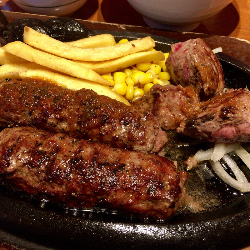 がんこハンバーグとやわらかカットステーキンビランチ(ステーキハウス ブロンコビリー武石インター店)