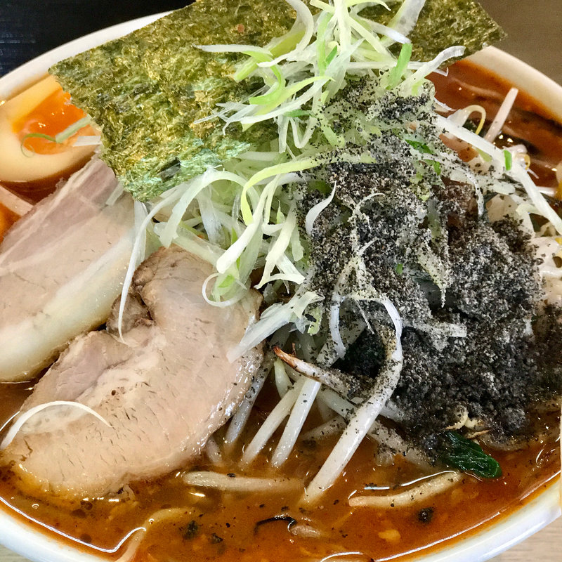 辛麺(麺屋 陣丸 （めんやじんまる）)