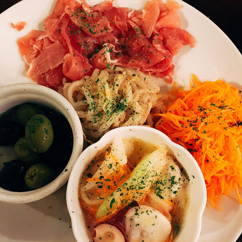 前菜盛り合わせ(田町ワインライブラリー ESOLA （タマチワインライブラリーエソラ）)