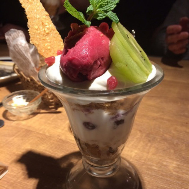 パフェ(ザ・ミートショップ)