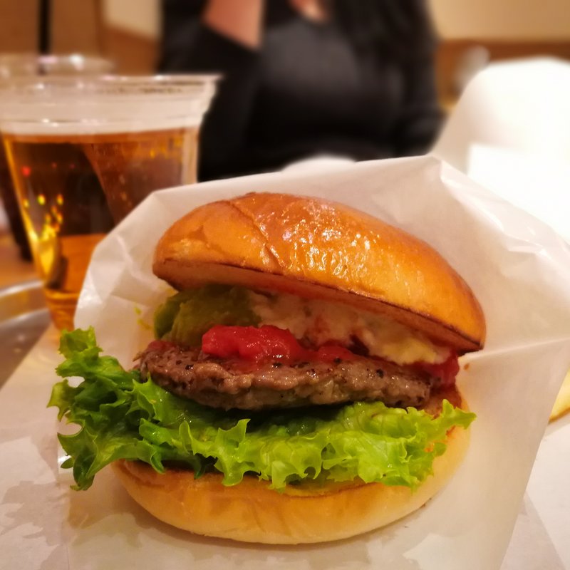 アボカドわさびバーガー（アルコール&ポテトセット）(the 3rd Burger 新宿大ガード店 （ザ サード バーガー）)