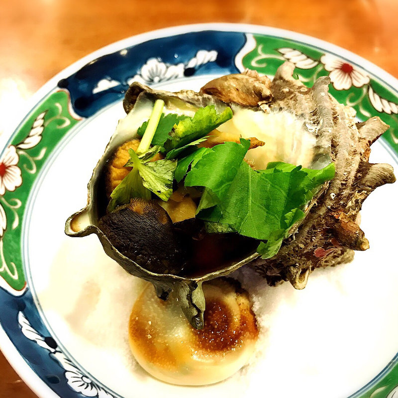 サザエのつぼ焼(いろは寿司)