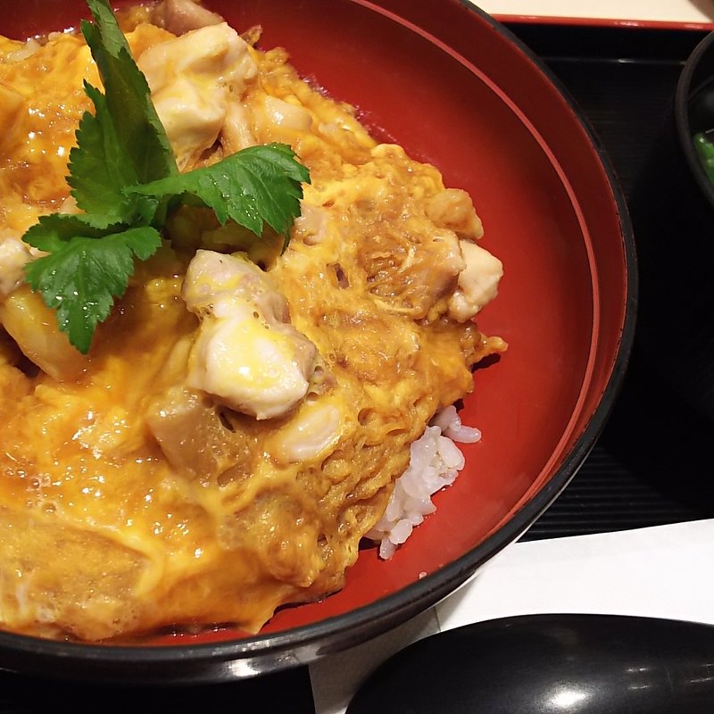 コーチン親子丼(伊藤和四五郎商店　岡崎SA店)