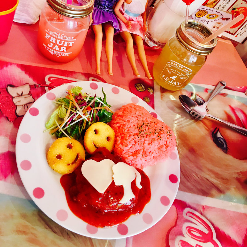 (ピンクホリデーカフェ)