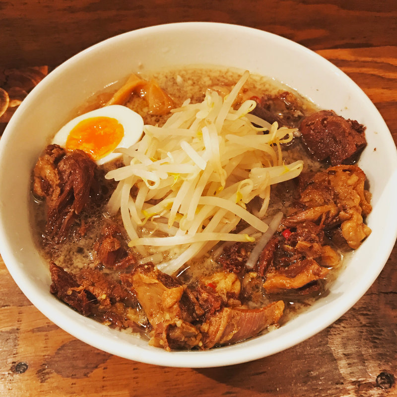 牛スジラーメン(煮込み食堂 虎きち)