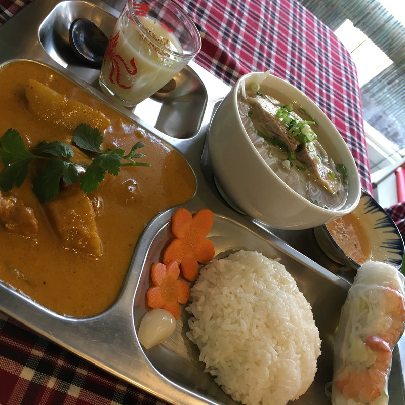 日替わりカレー （ミニフォーセット）(Ciao em Cafe（チャオエムカフェ）)