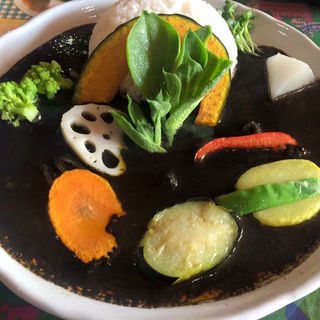 ブラックカレー（イカ墨）(小林カレー)