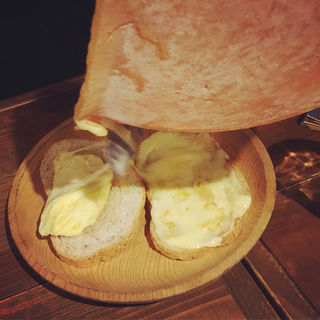 ラクレットチーズ(北海道シントク町 塚田農場 八重洲北口店)