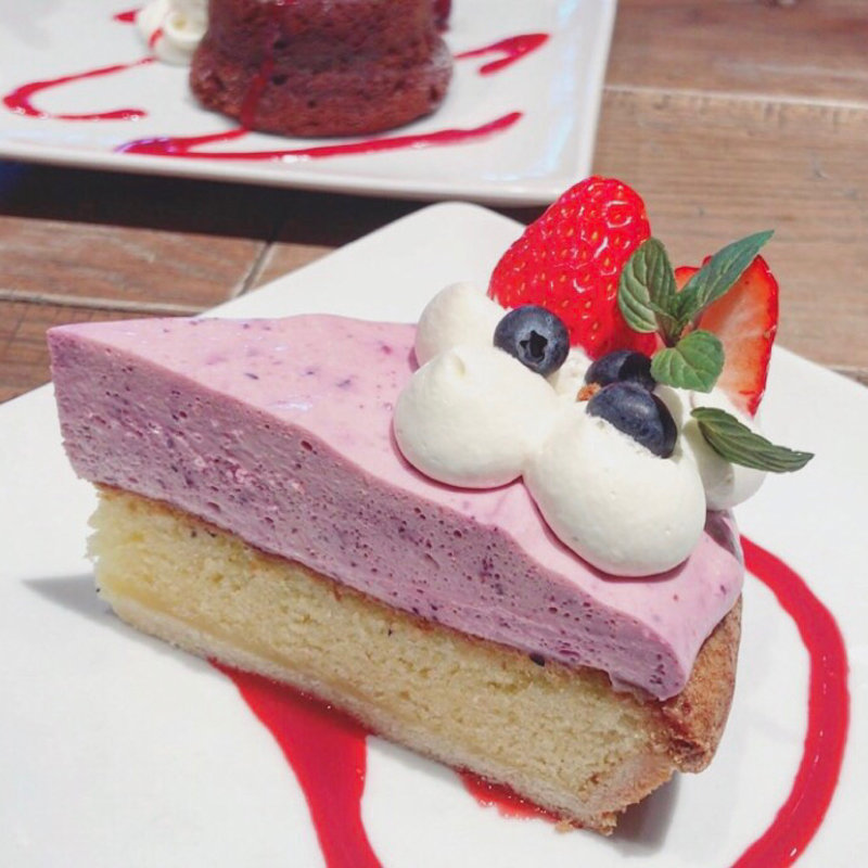 ストロベリー ムースタルト(ブルーブックスカフェ （BLUE BOOKS cafe）)