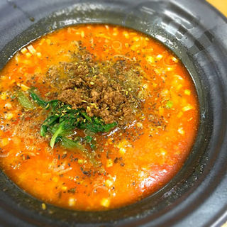 四川麻辣担担麺(杏亭 （あんずてい）)