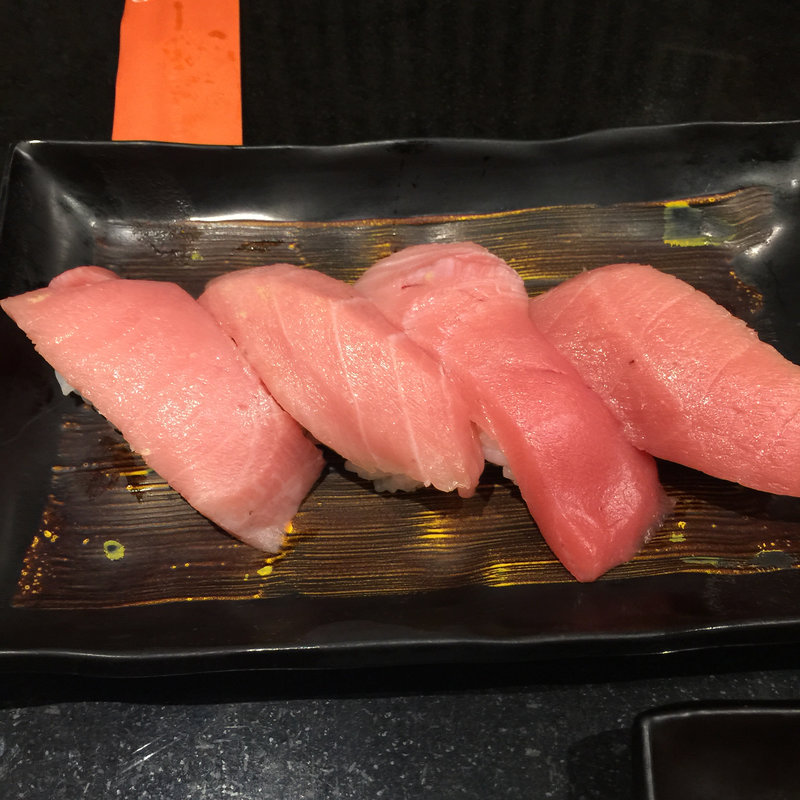 中トロ(にぎり長次郎 吹田上山手店)