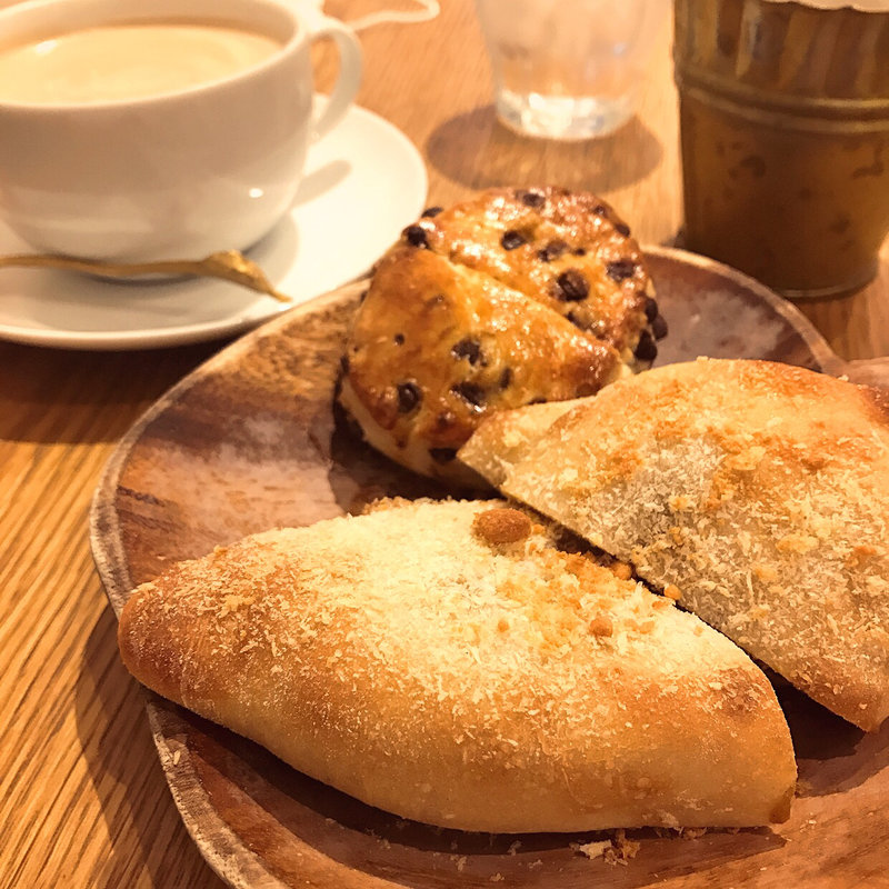 レッドキドニーカレーパン/チョコレートスコーン(トラスパレンテ （TRASPARENTE）)