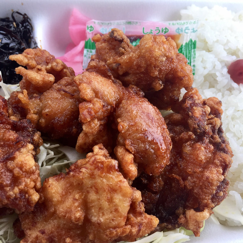 唐揚げ弁当(アッちゃん弁当小山田店)