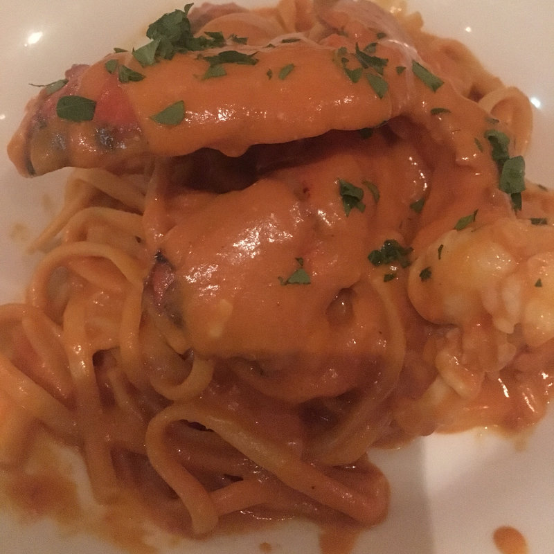 オマール海老のトマトクリームパスタ(RIGOLETTO SHORT HILLS)