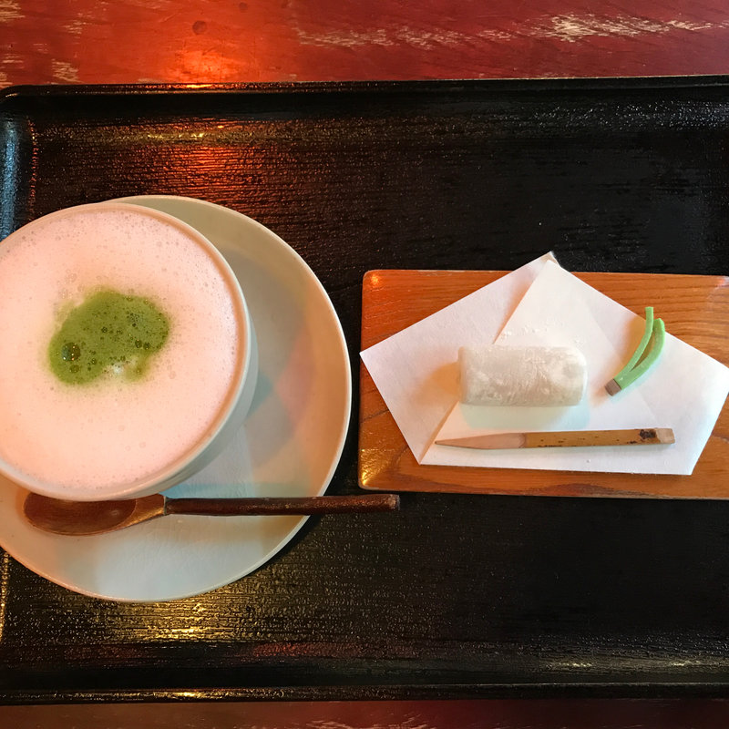 抹茶ラテ(古桑庵)