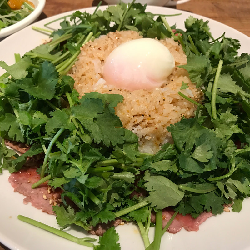 名物!ラムローストライス(パクチー・バー ラムチョッパー)