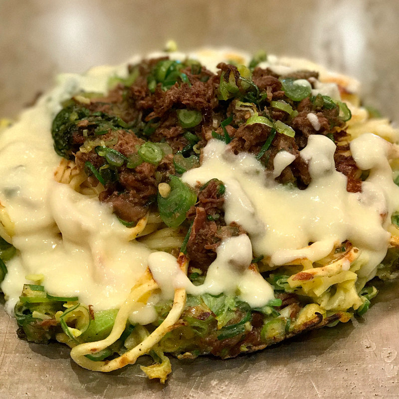 牛すじとチーズのモダン(お好み焼き 町や。 ポルタ店 )