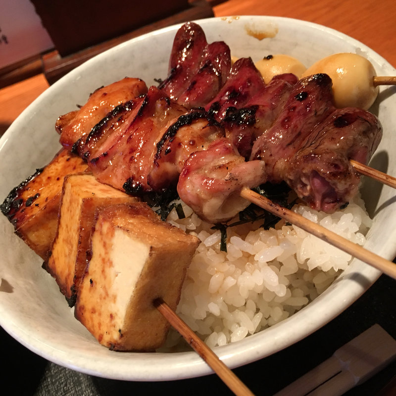 焼き鳥丼(遊鶏)