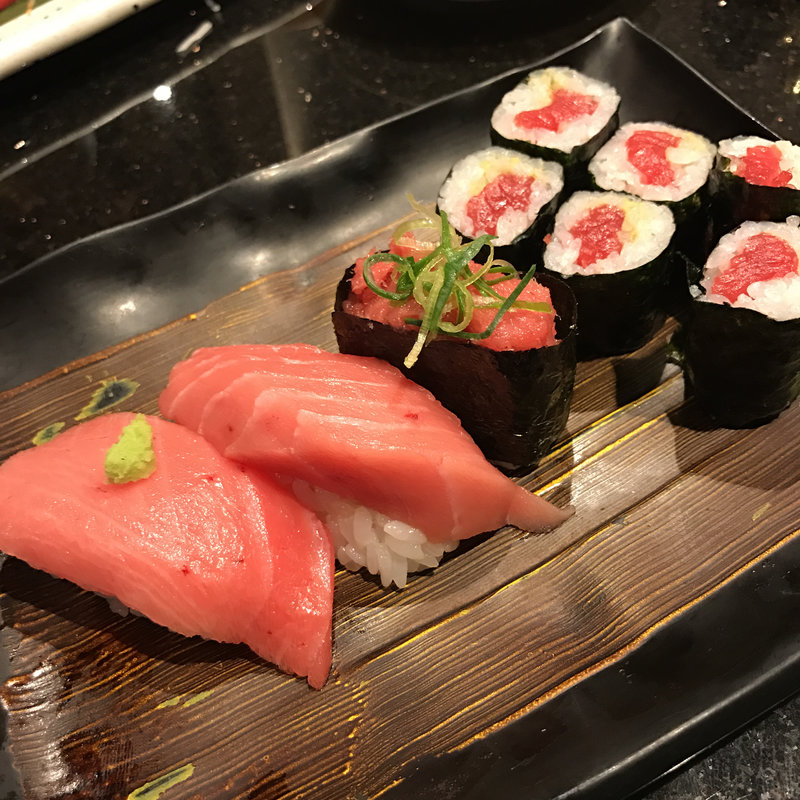 生本まぐろづくし(にぎり長次郎 宝ヶ池店 )