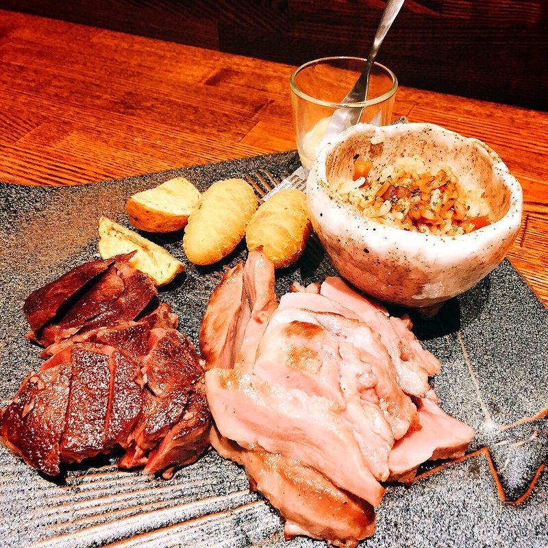 鹿肉のグリル、ラムタン(創作ビストロ la planche（ラ・プランシュ）)