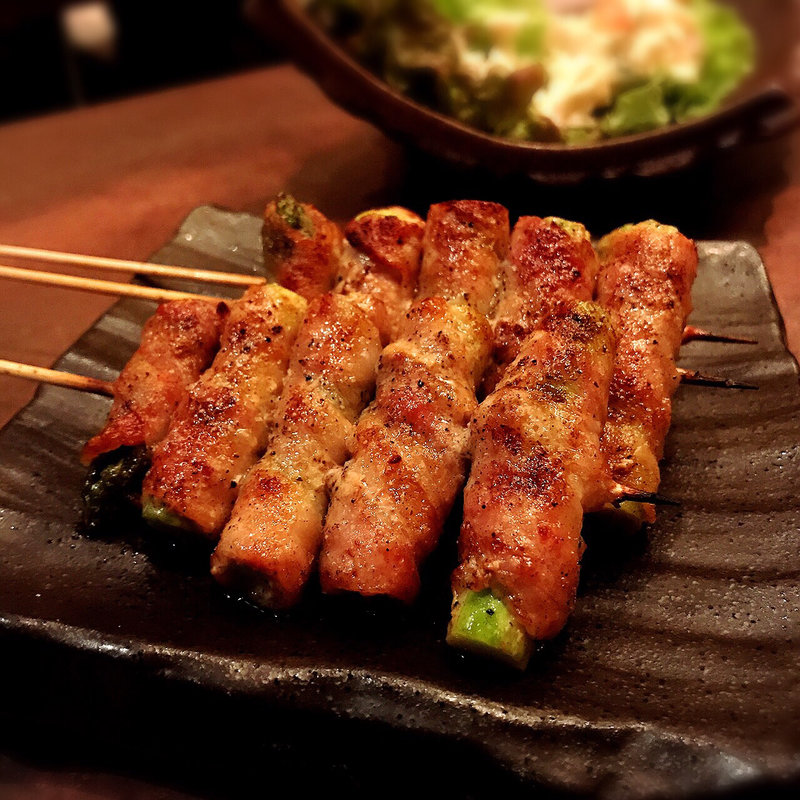 アスパラ巻き(炭火串焼 千串屋 六本木店 )