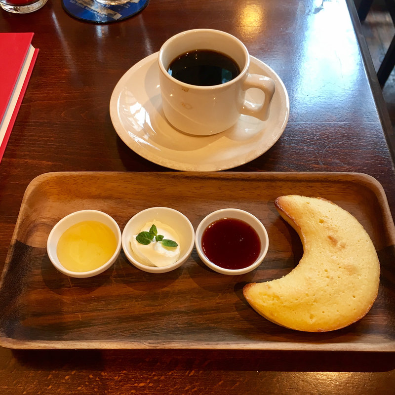 月のレモンケーキ(月光荘サロン 月のはなれ)