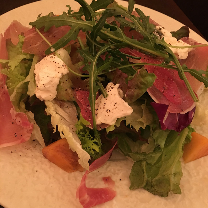 生ハム、リコッタチーズ、柿のサラダ(ユリイカ)