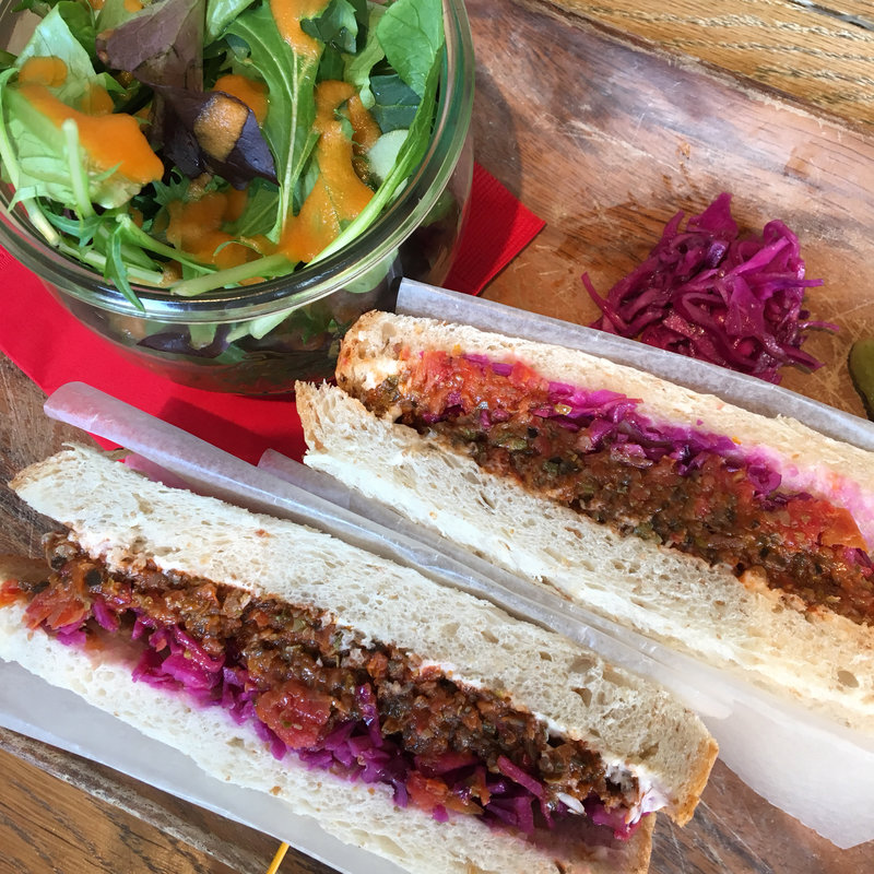 自家製タプナードサンド(アロハテーブル　ナチュラル 広尾 （Aloha Table naturals）)