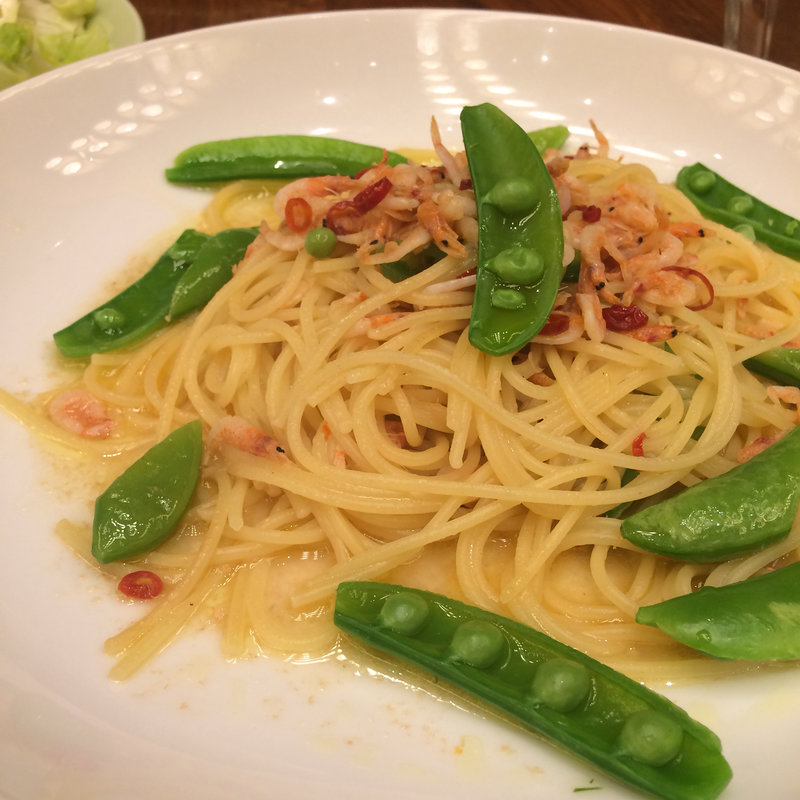 桜海老とスナップエンドウのペペロンチーノ(AWkitchen nicot 二子玉川店 （エーダブリュキッチンニコ）)