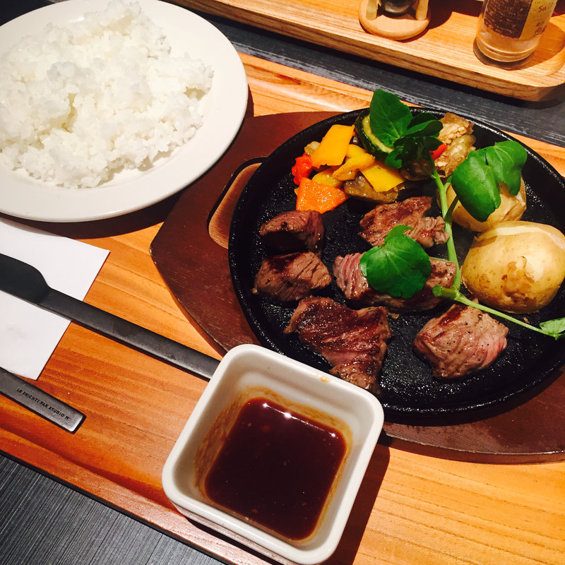 豪州黒牛プレミアムカットステーキ(いしがまやハンバーグ ららぽーと横浜店)