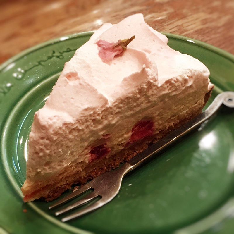 タルト・オ・サクラ(ア・ラ・カンパーニュ 博多店)