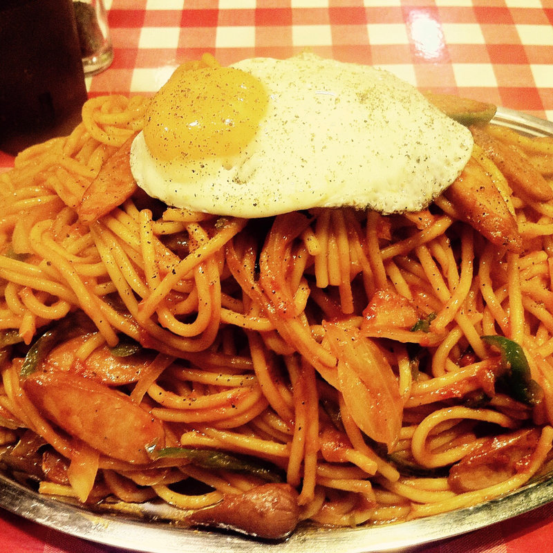 ナポリタン（星人）＋目玉焼き(スパゲッティーのパンチョ渋谷店)