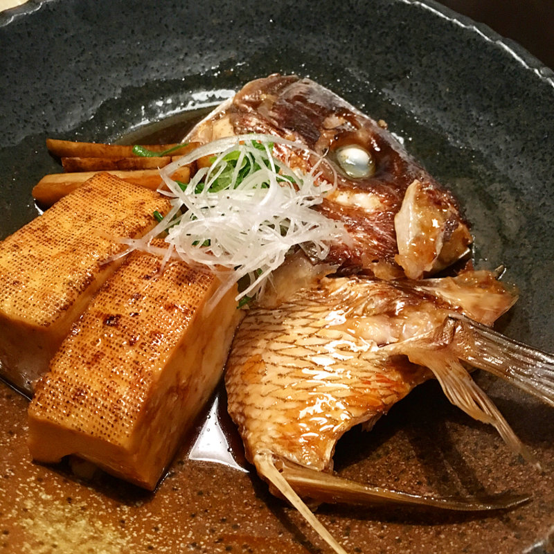 鯛のあら炊き(大衆寿司酒場 丸福)