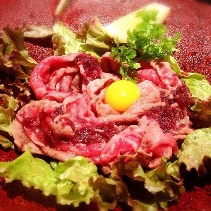 壱岐牛の焼きしゃぶユッケ風(和洋ダイニングLaForta)