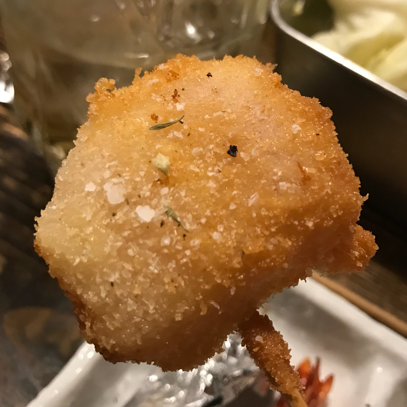 モッツアレラベーコン(新世界じゃんじゃん横丁 串かつ 勝大 西中島店)