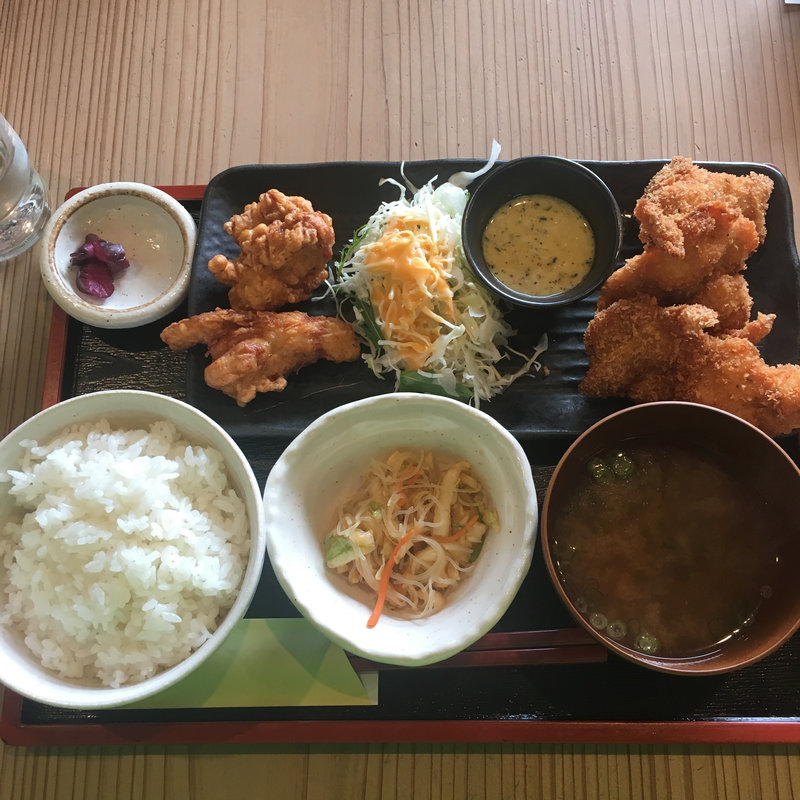 日替わりランチ(骨付鳥パチャマンカ )