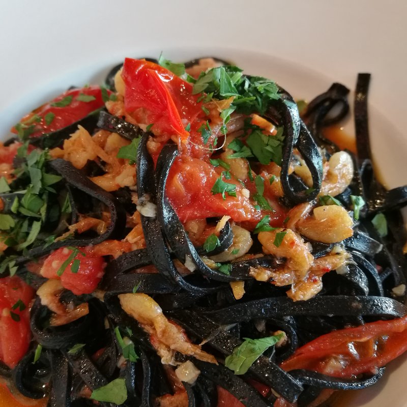 桜エビのイカスミを練りこんだダリオリーニ(Barbaro たまプラーザ)