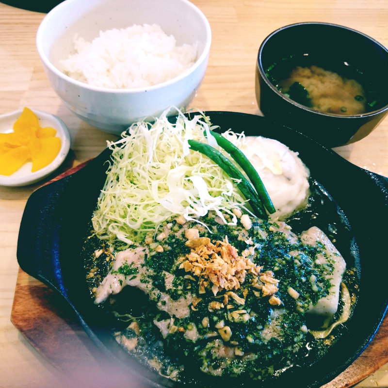 鉄板トンテキ 200g ジェノベーゼ(ポルコ)