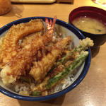 お皿から溢れんばかりの天ぷらが魅力的♪上野広小路の天ぷら特集！