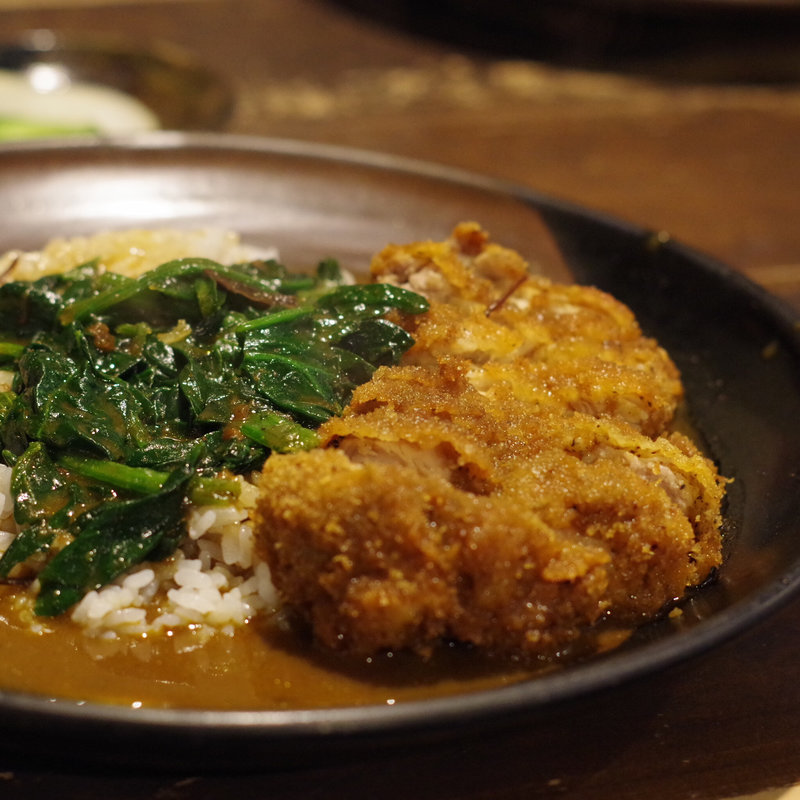 チキンカツカレー+ほうれん草(インデアン （indean）)